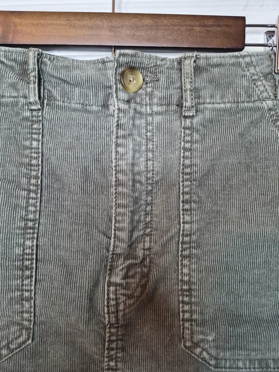 American Eagle Olive Green Corduroy Mini Skirt Size 6 - Picture 2 of 10